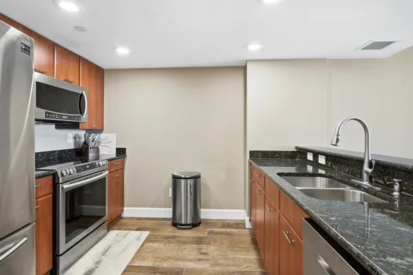 $344,500 | 300 South Duval Street, Unit 805, Tallahassee, FL 32301