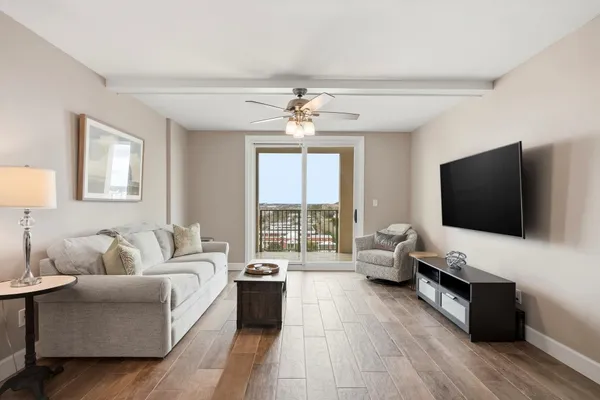 $344,500 | 300 South Duval Street, Unit 805, Tallahassee, FL 32301