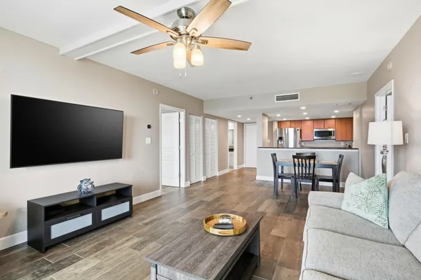 $344,500 | 300 South Duval Street, Unit 805, Tallahassee, FL 32301