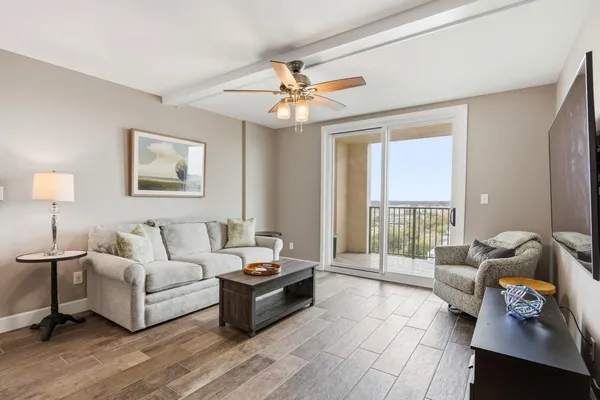 $344,500 | 300 South Duval Street, Unit 805, Tallahassee, FL 32301