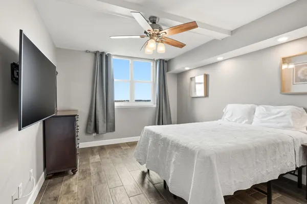 $344,500 | 300 South Duval Street, Unit 805, Tallahassee, FL 32301