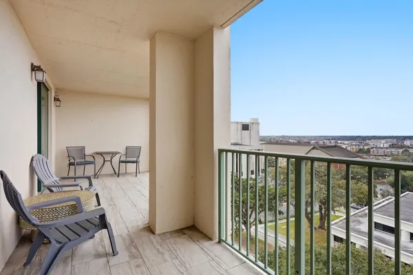 $344,500 | 300 South Duval Street, Unit 805, Tallahassee, FL 32301