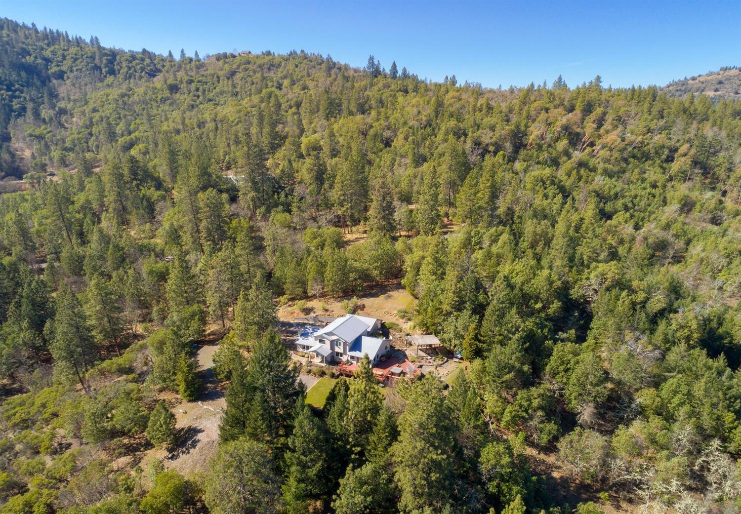 484 Hawk Gulch Road Medford, OR 97501 - Photo 3 of 35 Additional Photo