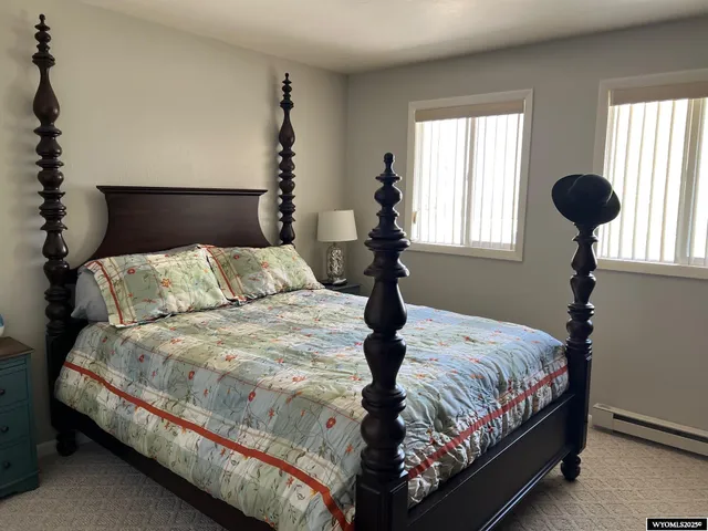 $399,500 | 108 Airport Avenue, Saratoga, WY 82331