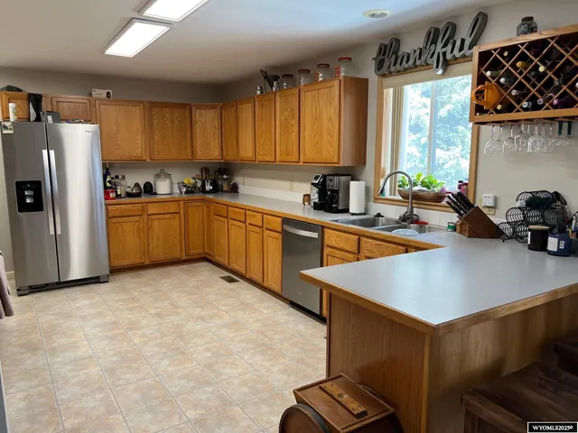 $399,500 | 108 Airport Avenue, Saratoga, WY 82331