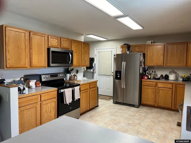 $399,500 | 108 Airport Avenue, Saratoga, WY 82331