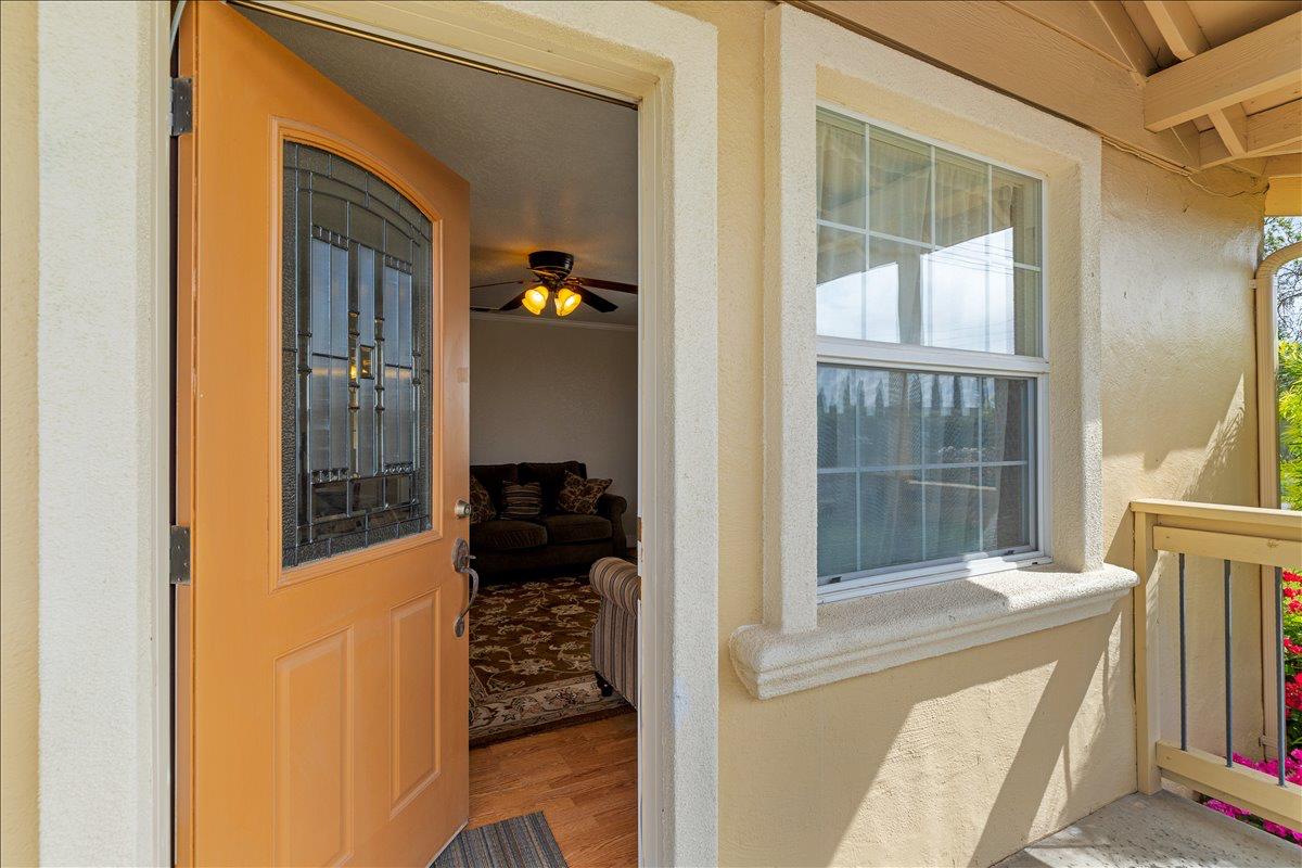 607 East Keyes Road Ceres, CA 95307 - Photo 2 of 46 entrance to property with stucco siding