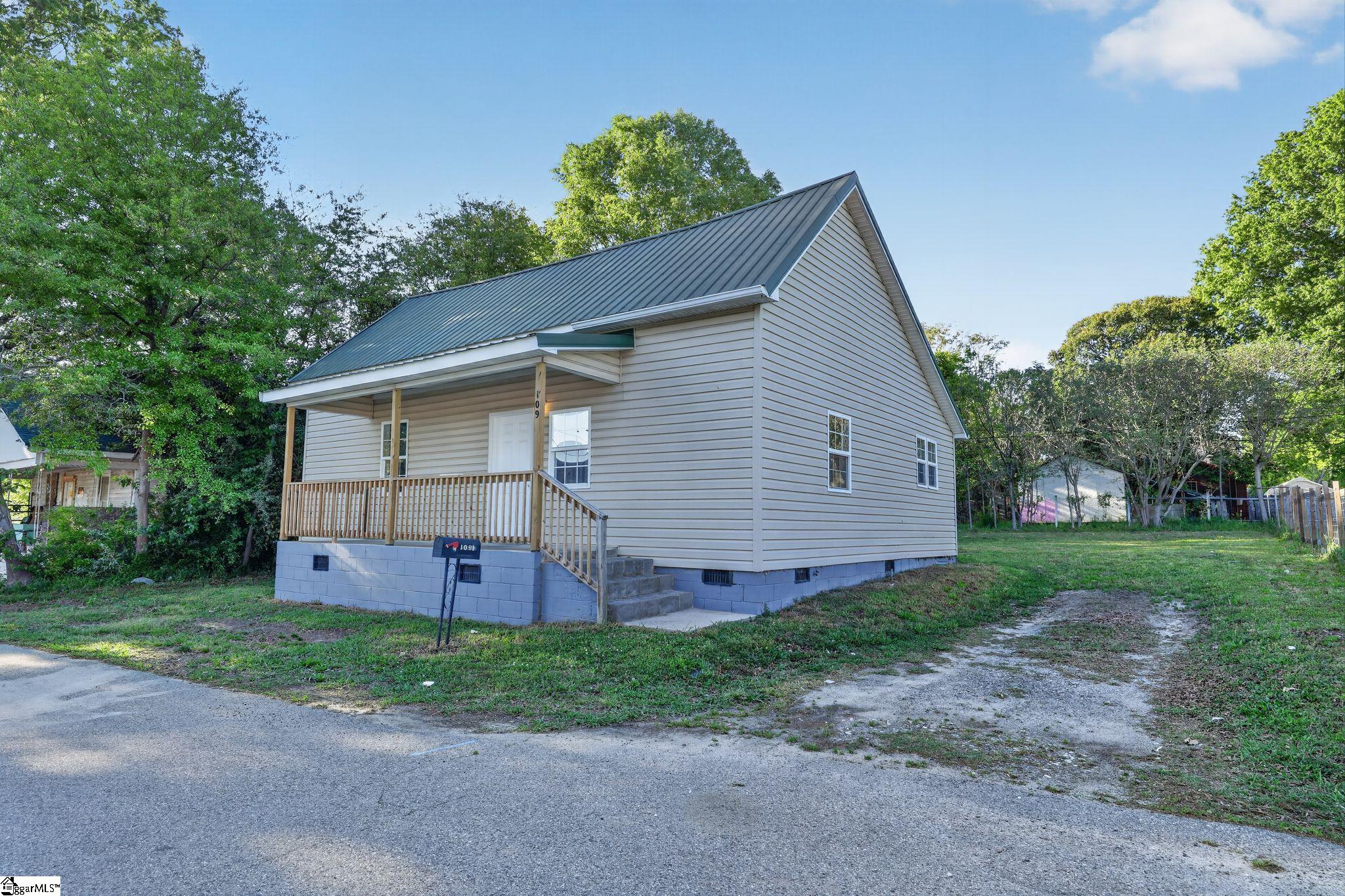 109 Washington Avenue Gaffney, SC 29340 - Photo 2 of 28