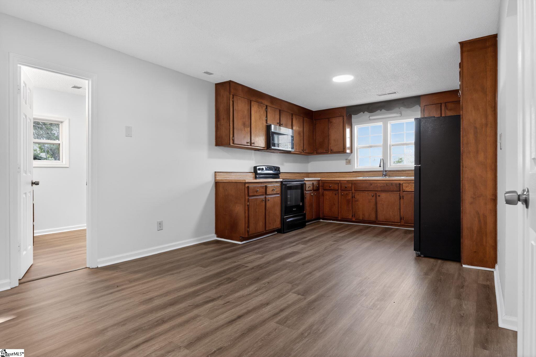 109 Washington Avenue Gaffney, SC 29340 - Photo 8 of 28