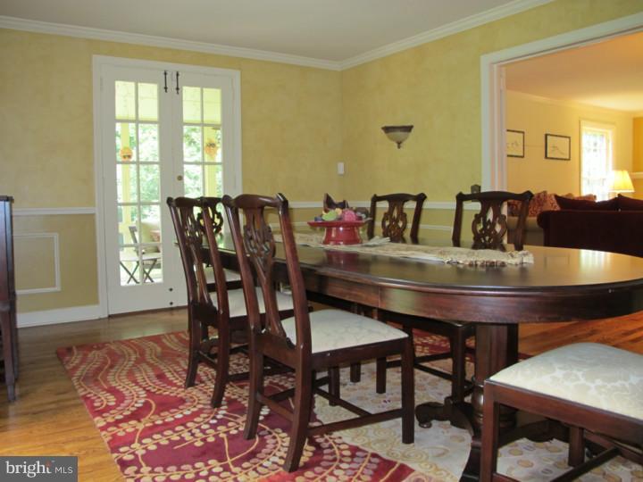 5 Brookside Road Wallingford, PA 19086 - Photo 3 of 14 Dining Room