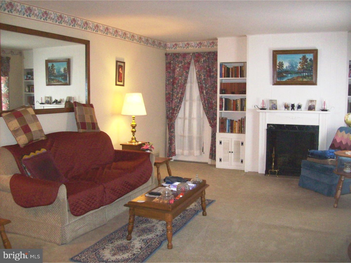 14 Rhode Island Road Sicklerville, NJ 08081 - Photo 2 of 18