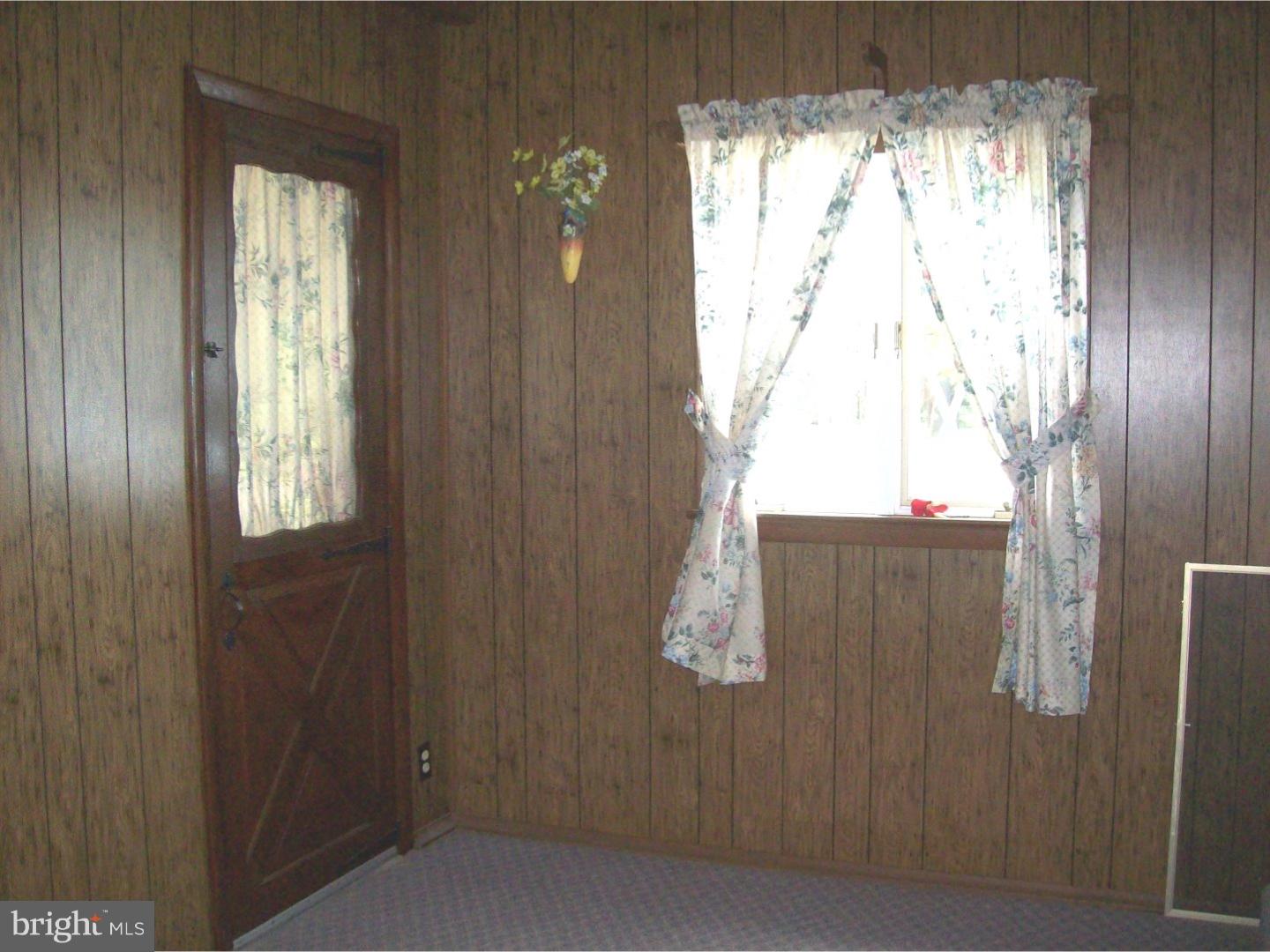 14 Rhode Island Road Sicklerville, NJ 08081 - Photo 13 of 18