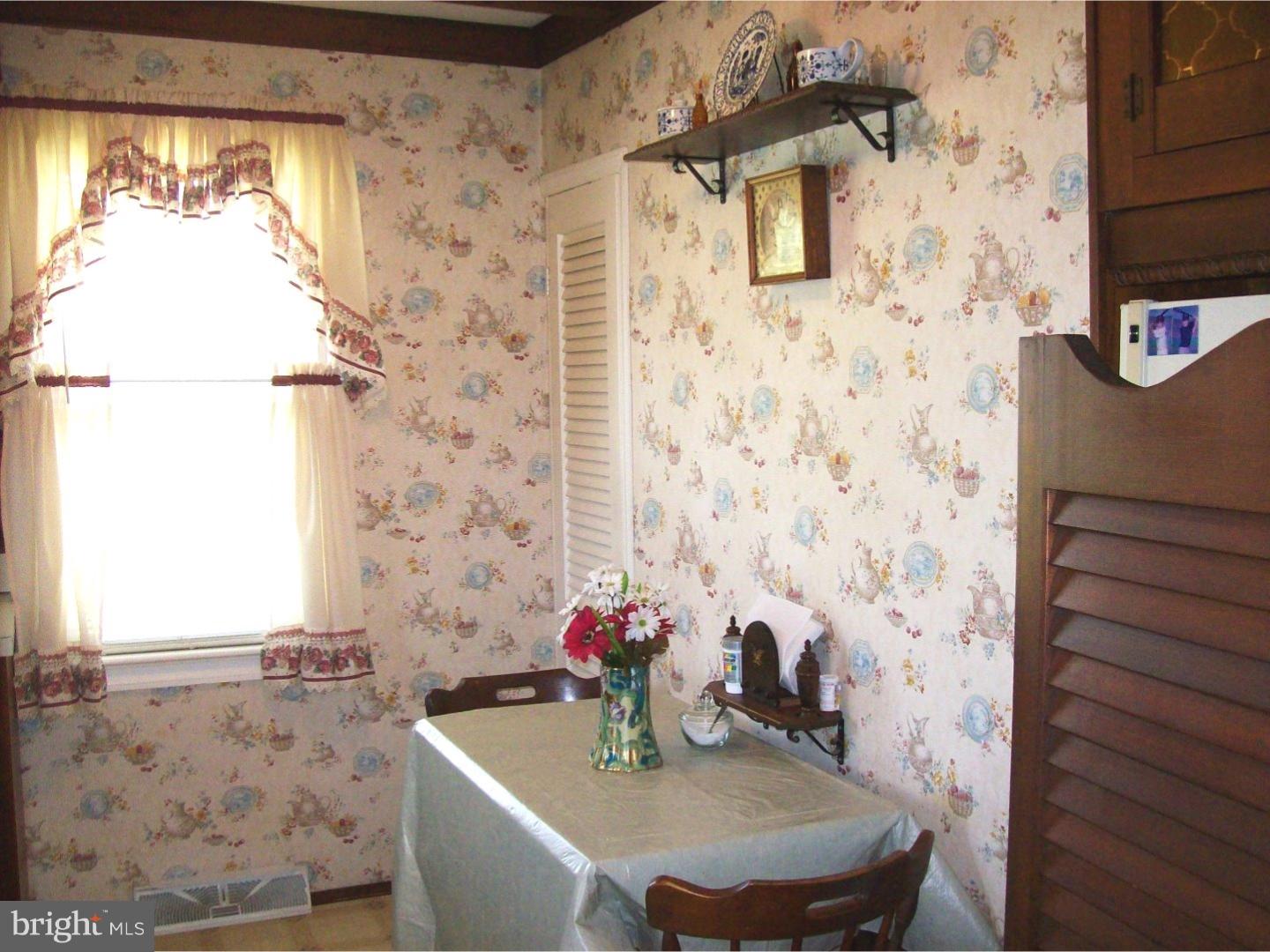 14 Rhode Island Road Sicklerville, NJ 08081 - Photo 5 of 18