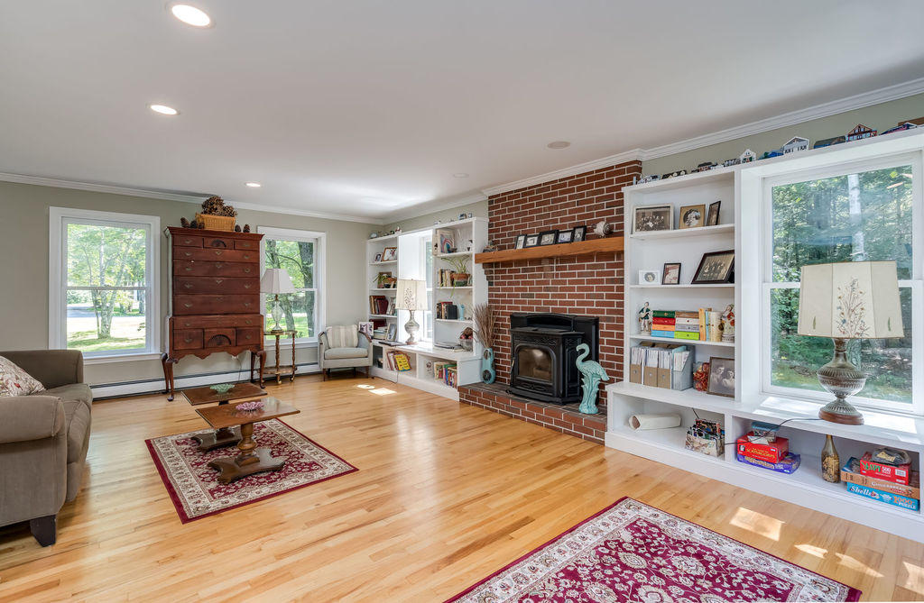 24 Longmeadow Road Scarborough, ME 04074 - Photo 7 of 44 023_24longmeadowdrscarborough19