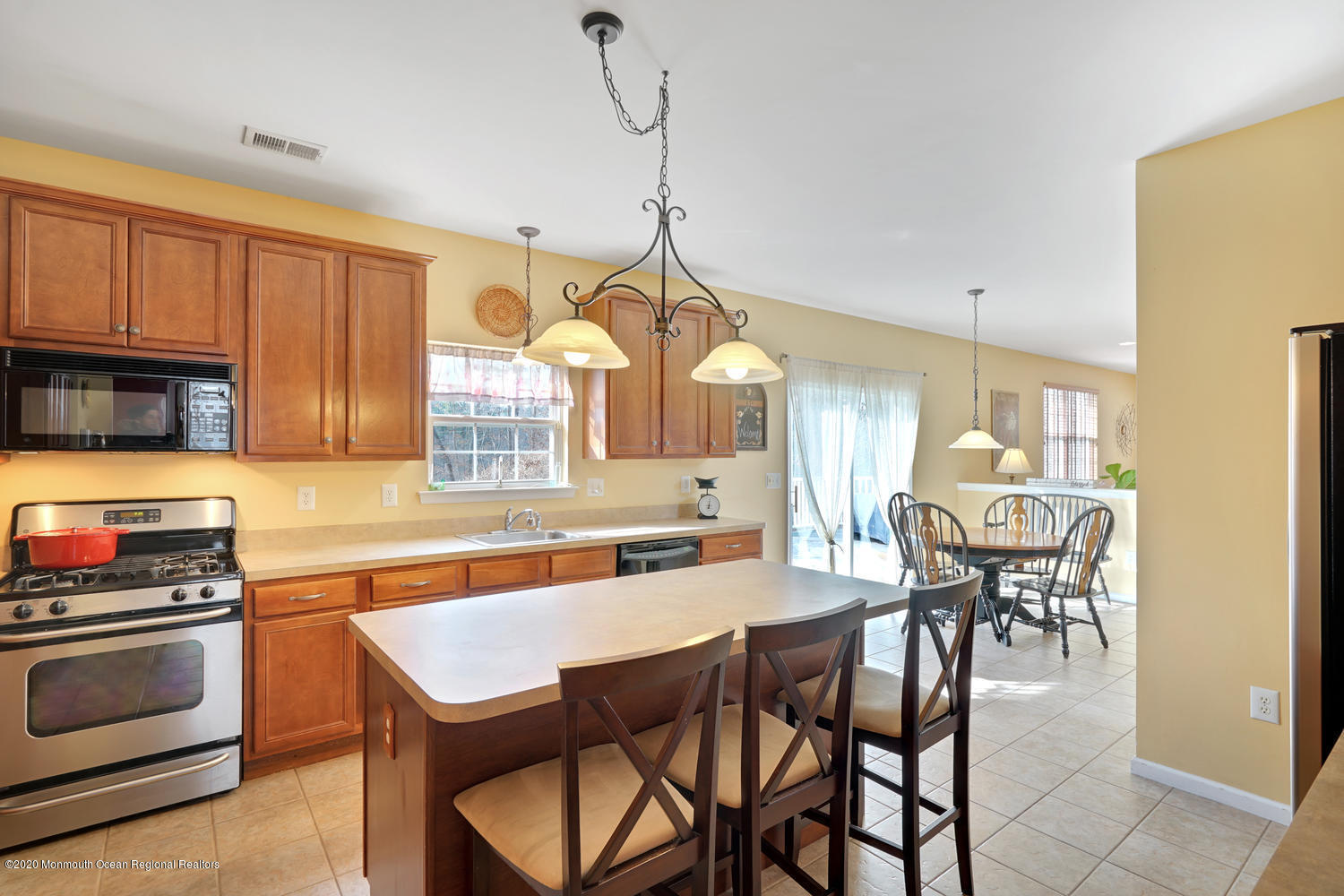 1029 Aumack Road Jackson, NJ 08527 - Photo 10 of 68 1029 Aumack Rd Jackson-large-032-038-DSC