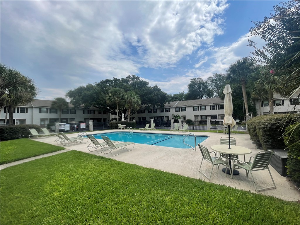 104 Courtyard Villas Lane, Unit C1 St. Simons Island, GA 31522 - Photo 2 of 24