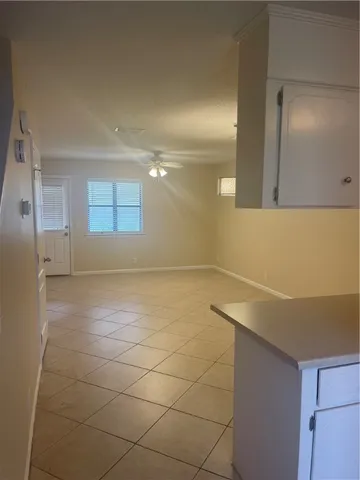 $1,975 | 104 Courtyard Villas Lane, Unit C1, St. Simons Island, GA 31522