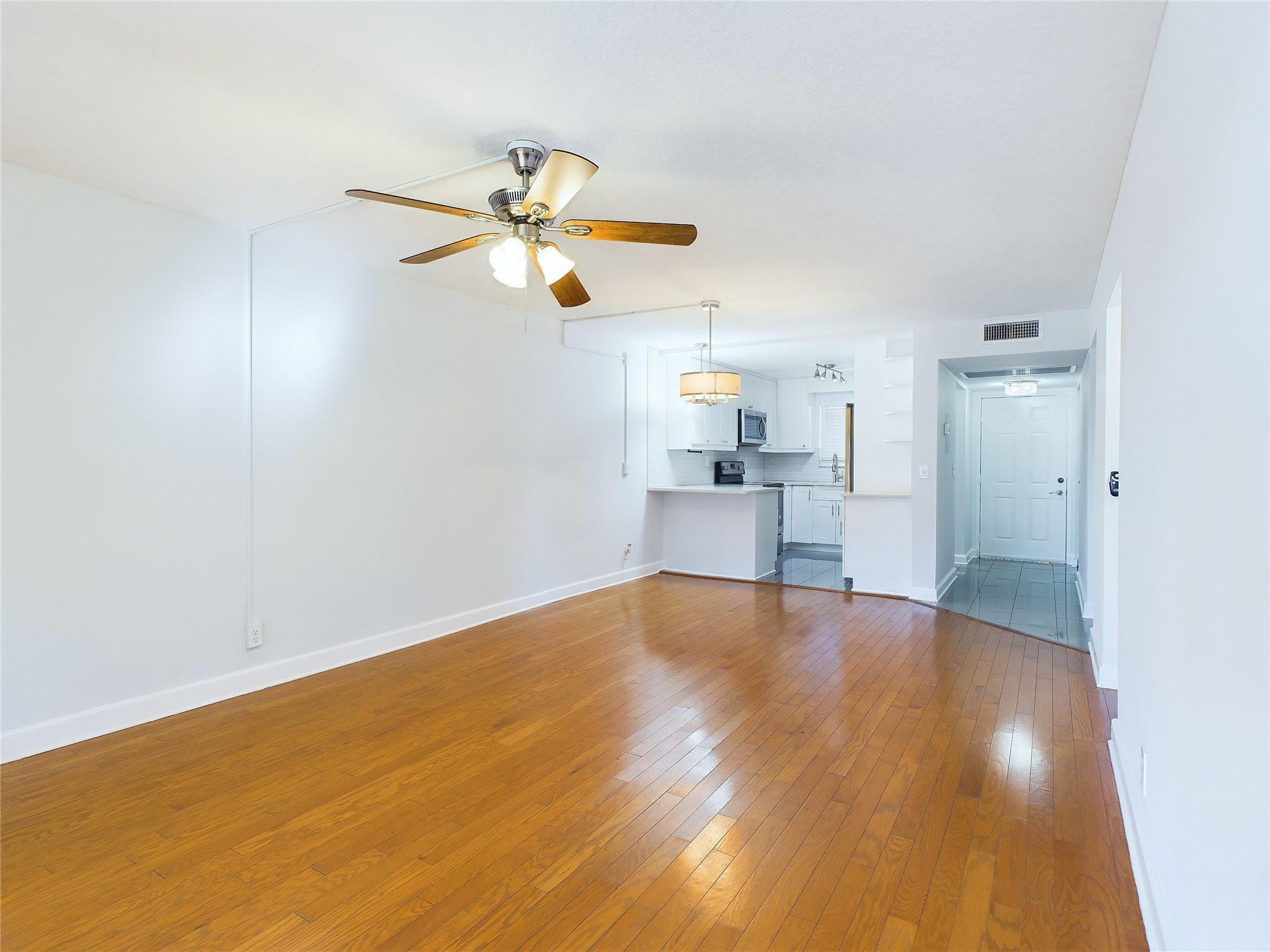 9370 Southwest 8th Street, Unit 301 Boca Raton, FL 33428 - Photo 14 of 38 Photo 14