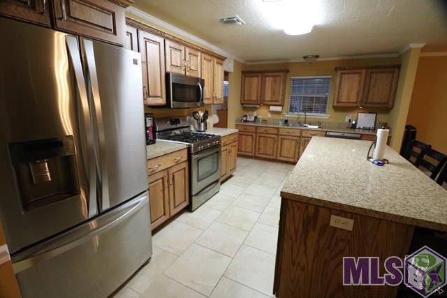622 Aragon Road Montegut, LA 70377 - Photo 5 of 25 5 Burner gas Range