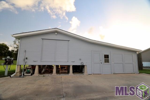 622 Aragon Road Montegut, LA 70377 - Photo 8 of 25 Amazing workshop
