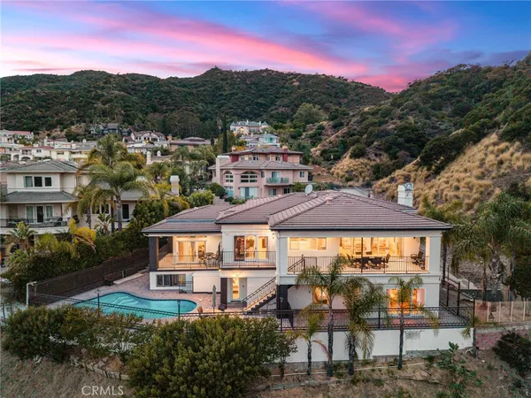 $2,994,888 | 3426 Ayars Canyon Way, Glendale, CA 91208