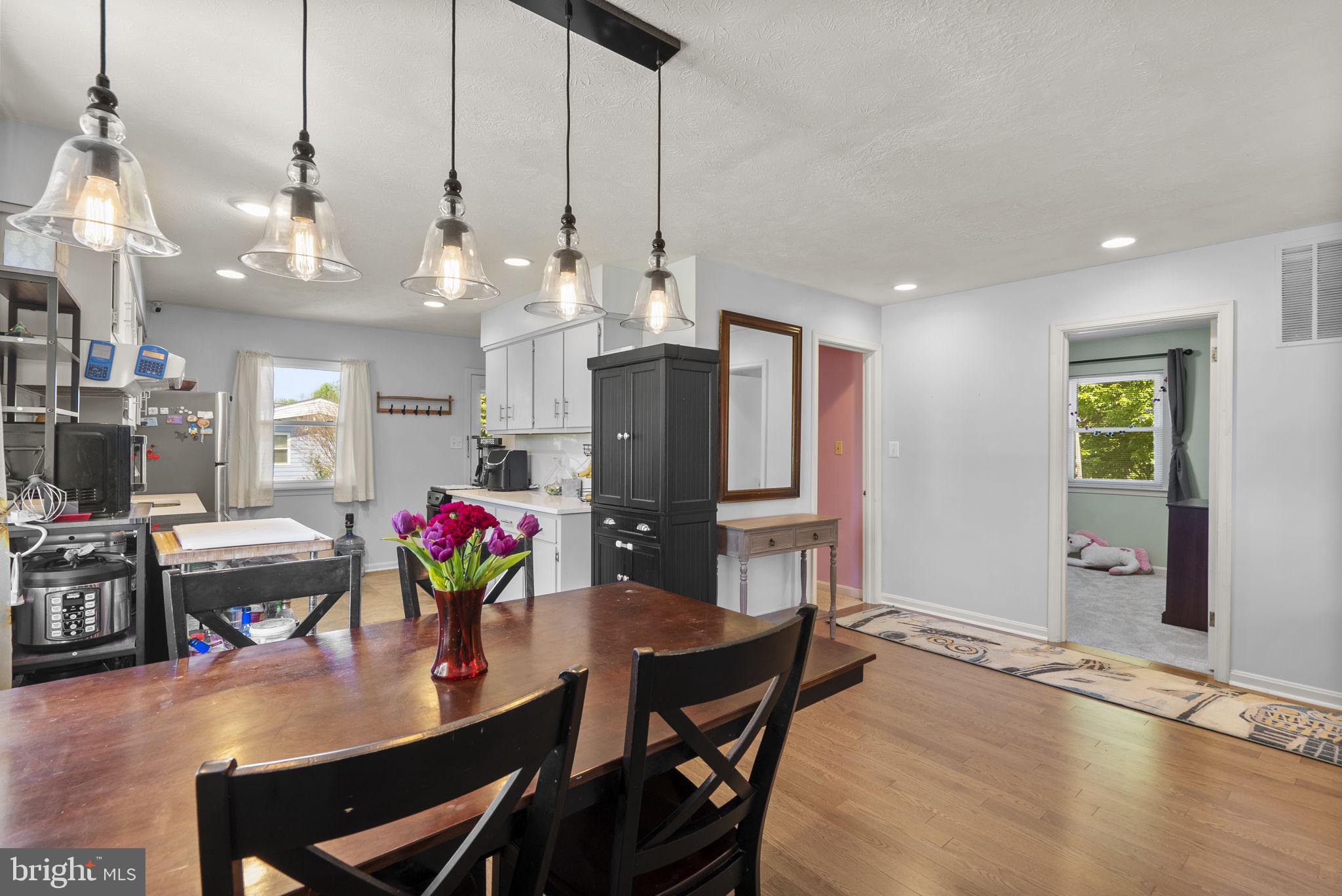 7301 Chrome Mine Road Gaithersburg, MD 20882 - Photo 9 of 45