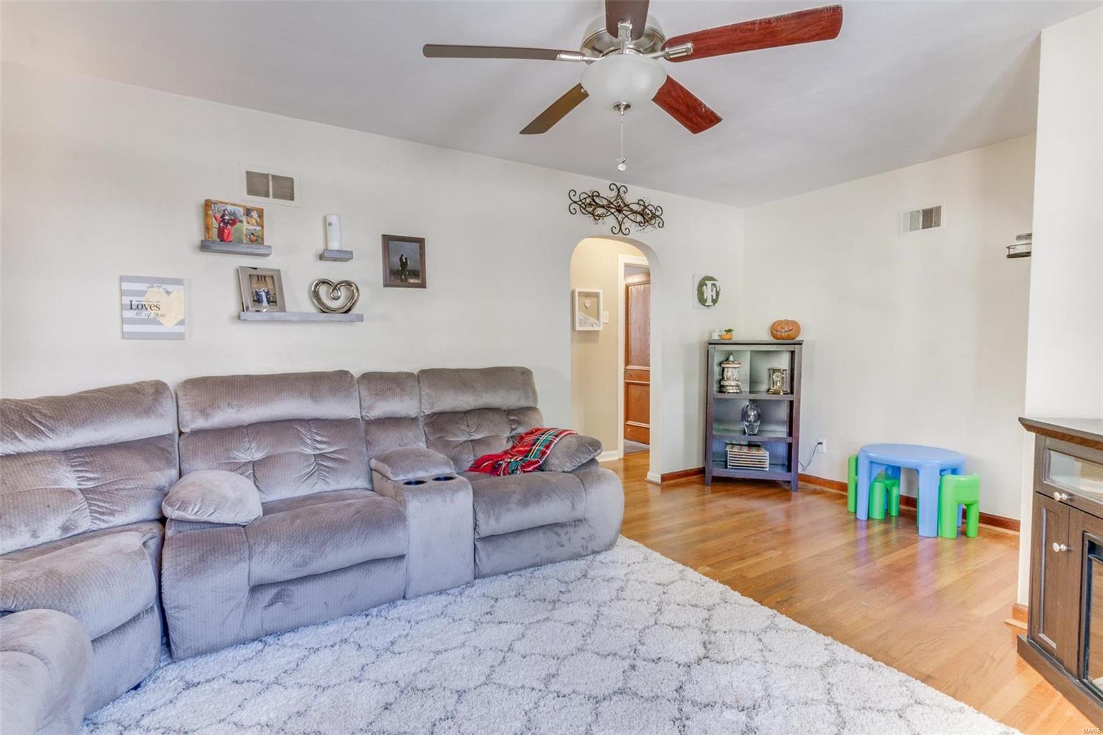 321 South Riebeling Street Columbia, IL 62236 - Photo 7 of 33 Gallery Image 7