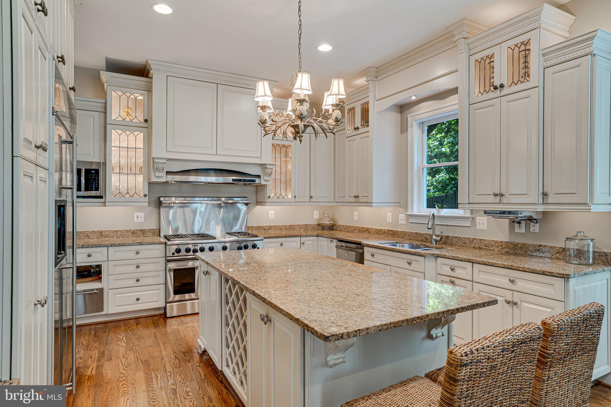 5097 Little Falls Road Arlington, VA 22207 - Photo 13 of 47