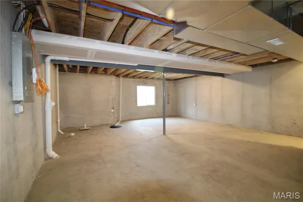 $2,395 | 37 Wingtip Ct Street, St. Peters, MO 63376