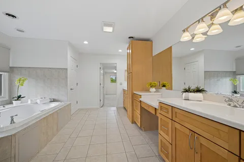 $798,000 | 6409 Davidson Court, Gurnee, IL 60031