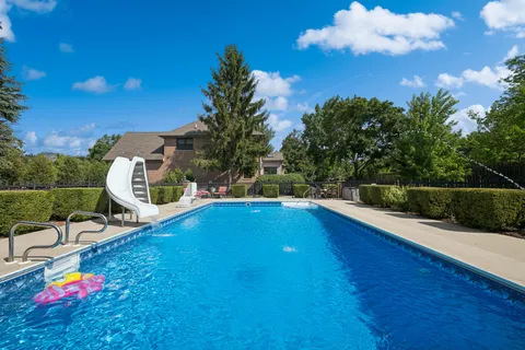 $798,000 | 6409 Davidson Court, Gurnee, IL 60031