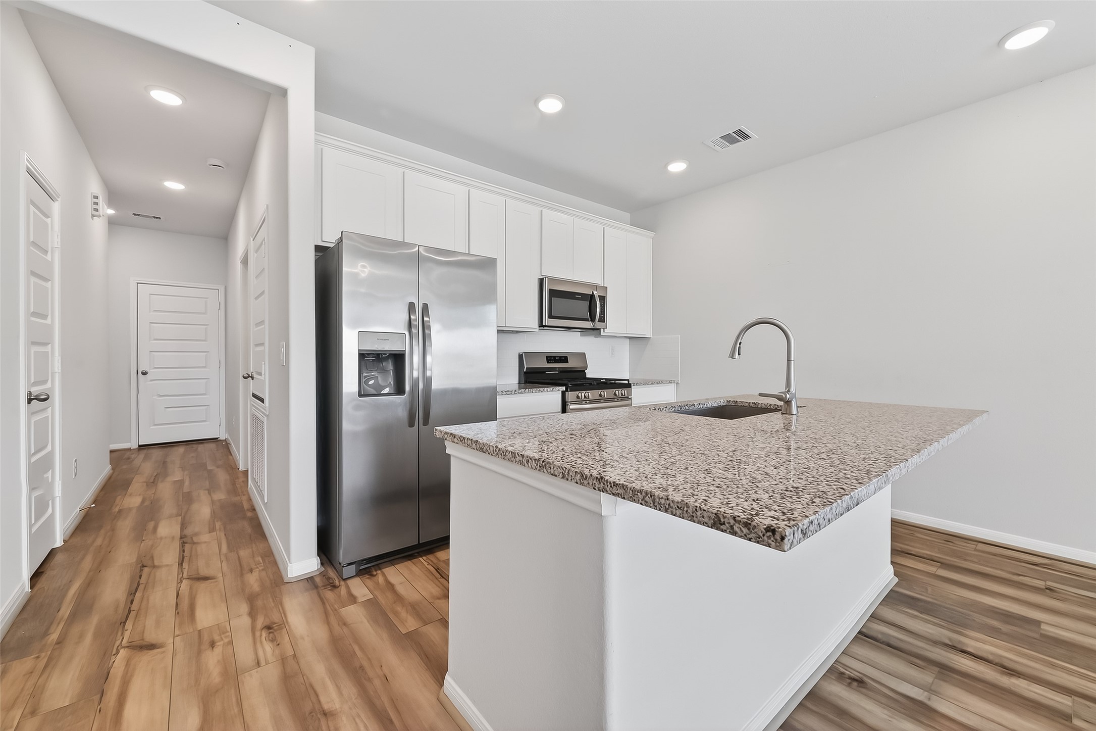 8327 Bristlecone Pine Way Magnolia, TX 77354 - Photo 8 of 29