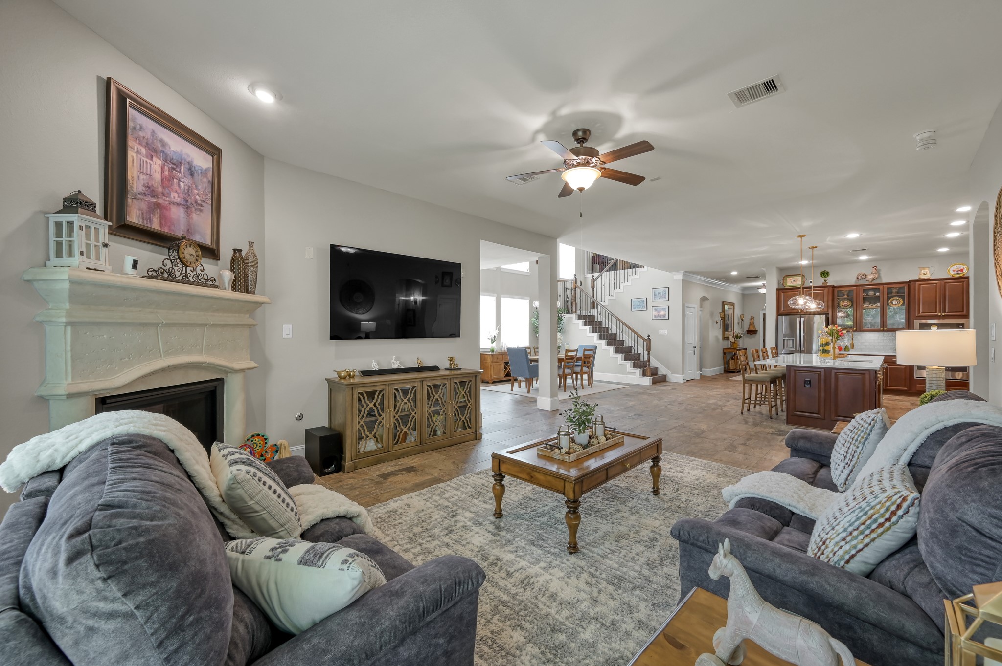 31742 Serrano Bluff Lane Spring, TX 77386 - Photo 10 of 40 High ceilings make this a great space to entertain.