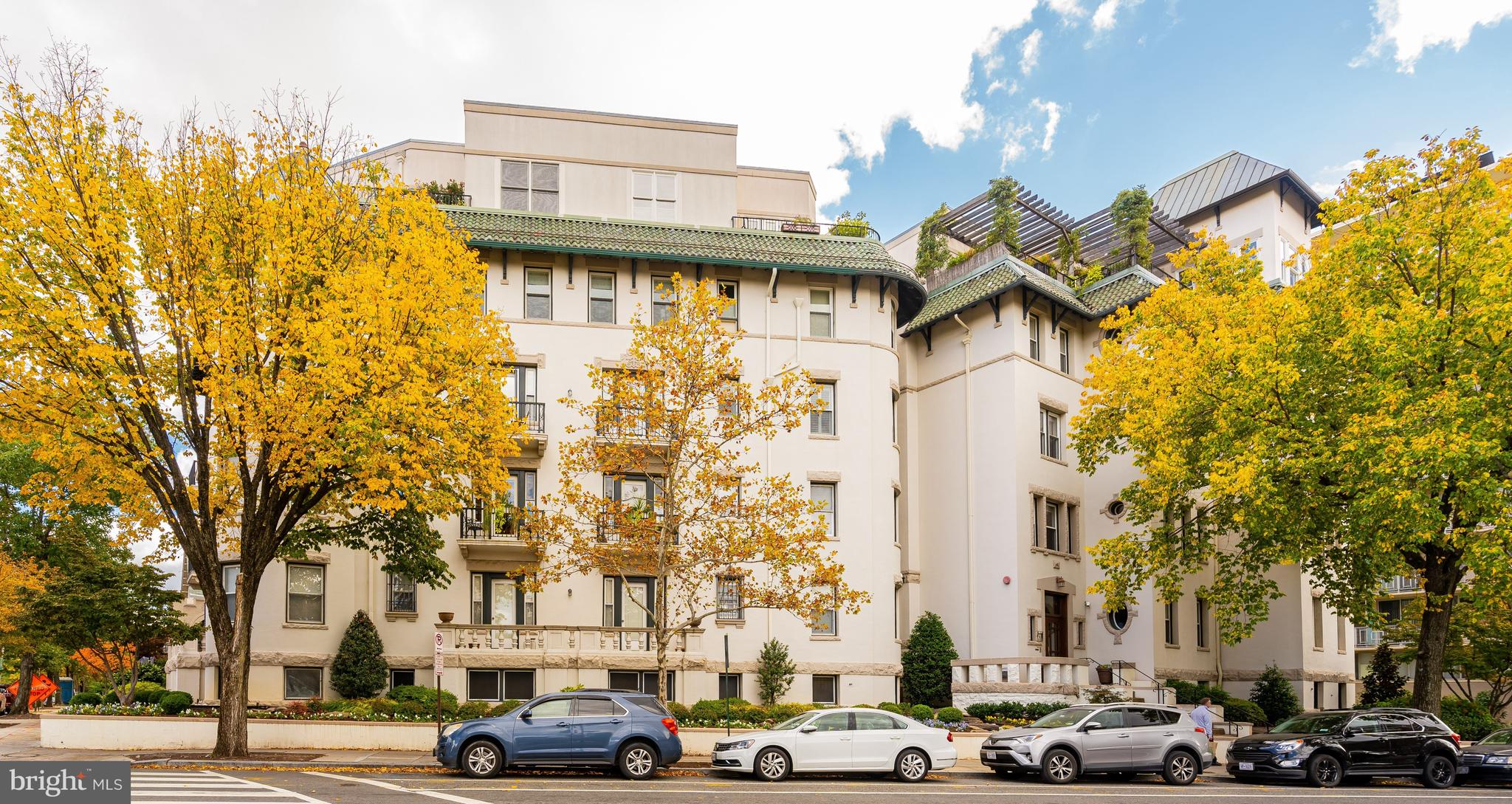 1882 Columbia Road Northwest, Unit 304 Washington, DC 20009 - Photo 2 of 28 Welcome Home!