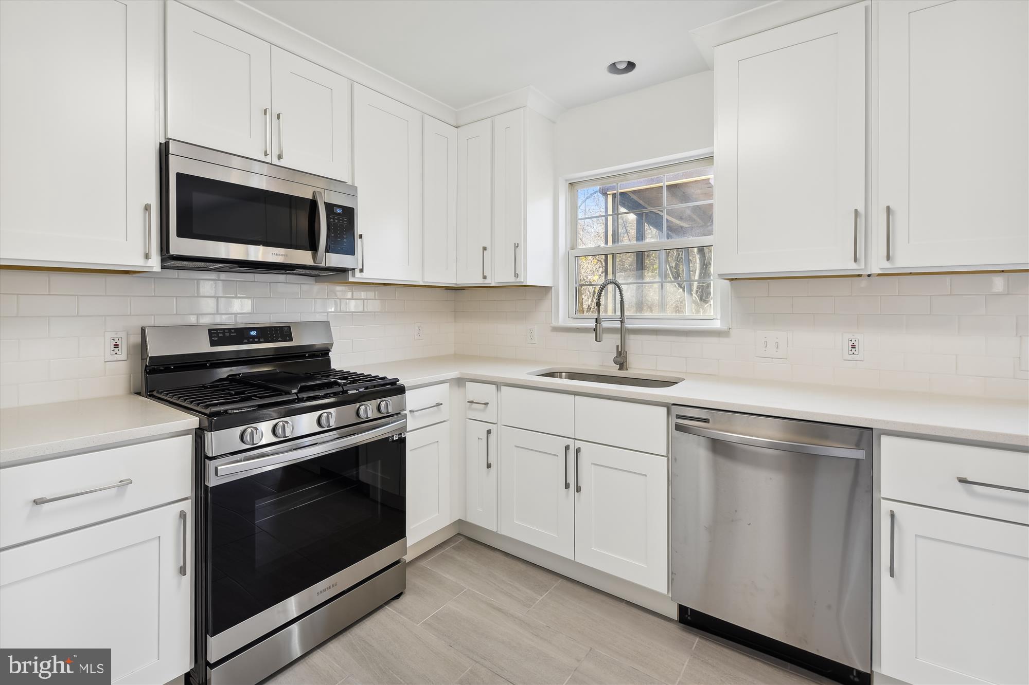 6628 Ridgeborne Drive Rosedale, MD 21237 - Photo 9 of 31 Gallery Image 9