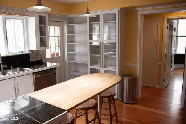 $337,000 | 1072 University Place, Schenectady, NY 12308