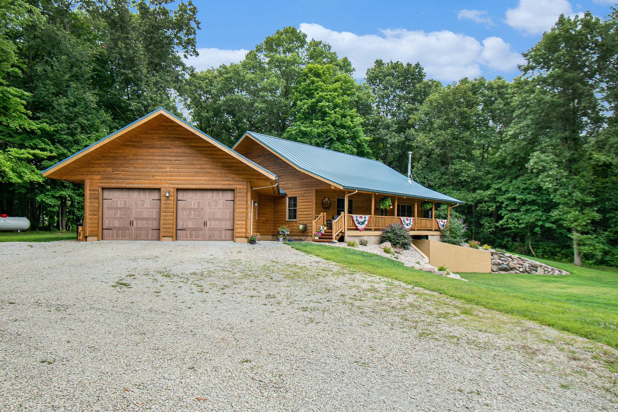 66885 Hess Road Edwardsburg, MI 49112 - Photo 3 of 29 tempImagehlij8z