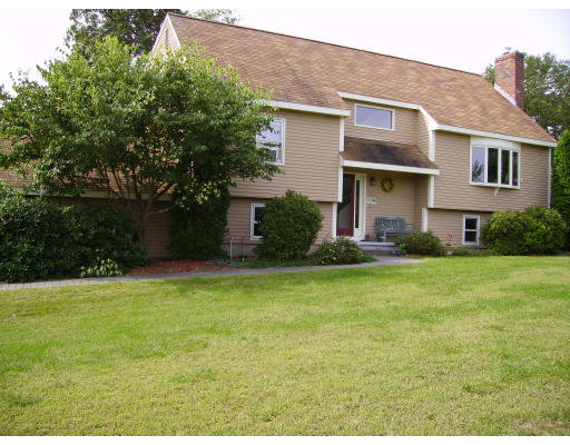33 Kendall Hill Road Sterling, MA 01564 - Photo 1 of 22 Gallery Image 1