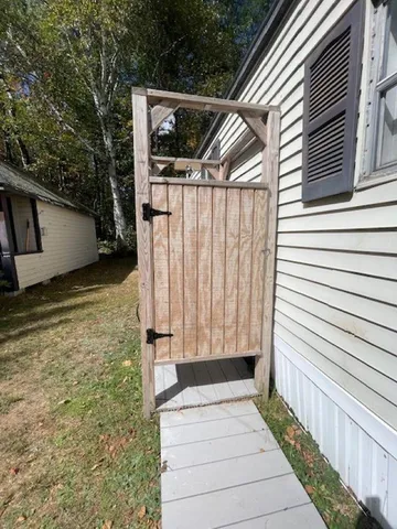 $49,900 | 141 Lancaster Road, Unit TRLR 1, Gorham, NH 03581