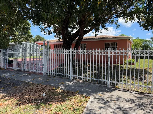$3,000 | Broadmoor Manor, Miami, FL 33147