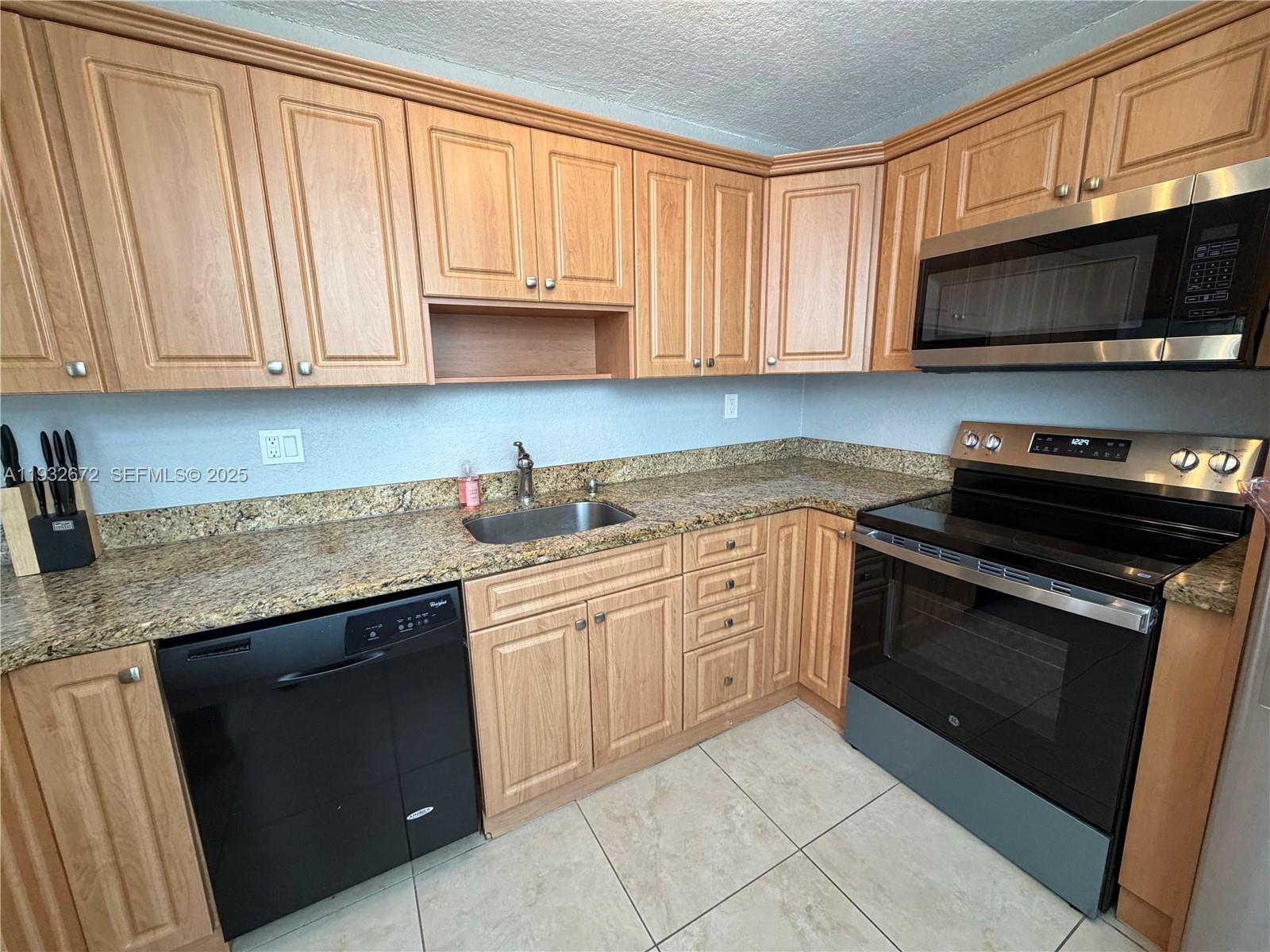 9491 Evergreen Place, Unit 201 Davie, FL 33324 - Photo 12 of 33