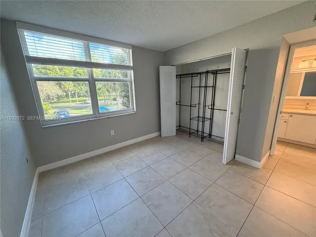 $2,000 | 9491 Evergreen Place, Unit 201, Davie, FL 33324