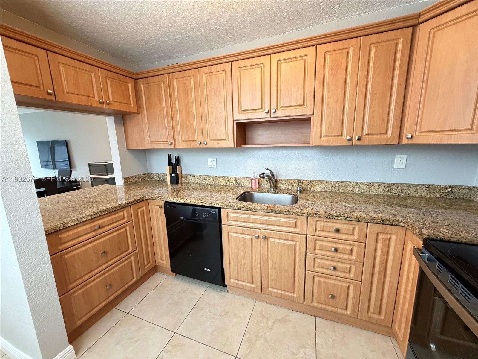 9491 Evergreen Place, Unit 201 Davie, FL 33324 - Photo 9 of 33