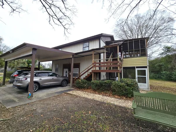 $1,200 | 2370 Wedgefield Road, Sumter, SC 29154