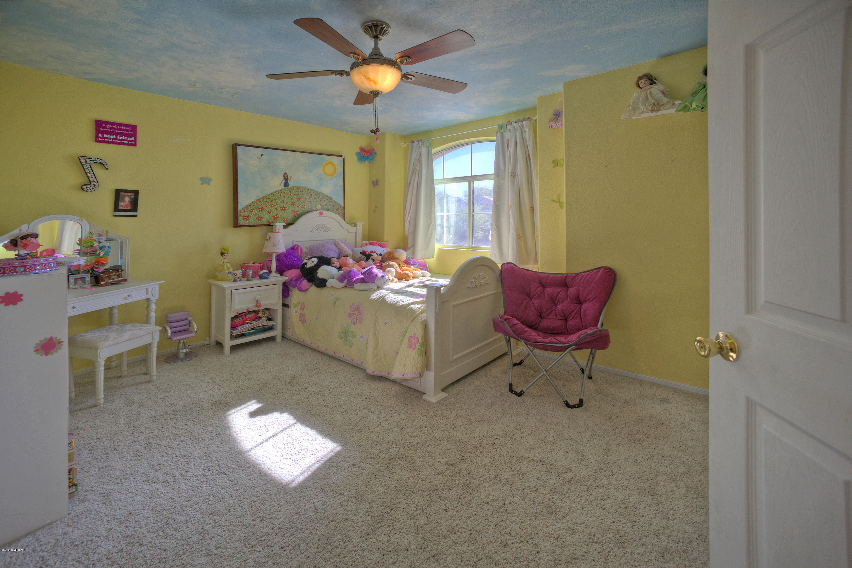 4510 East Rowel Road Phoenix, AZ 85050 - Photo 18 of 29 a living room with furniture and a table