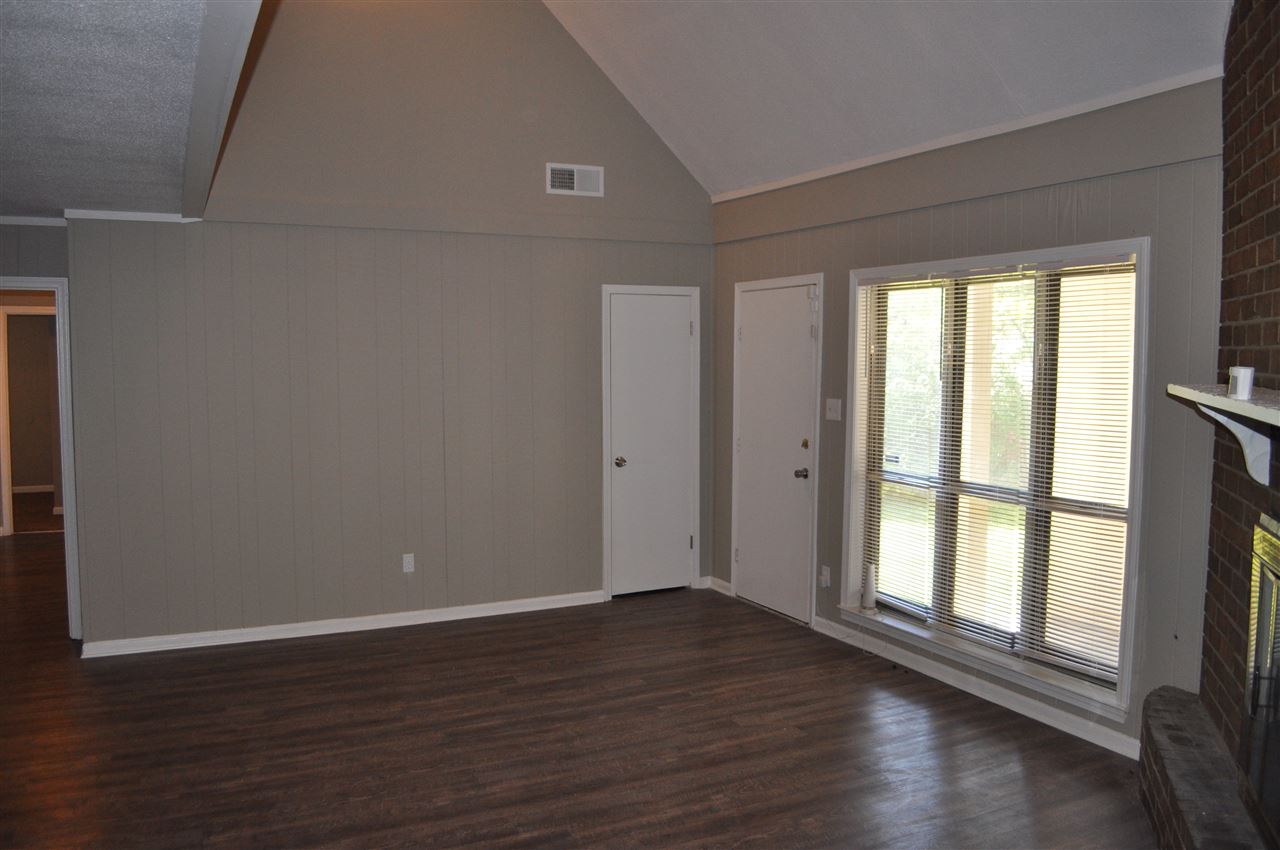 2359 Ridgeway Road Memphis, TN 38119 - Photo 15 of 20 Gallery Image 15