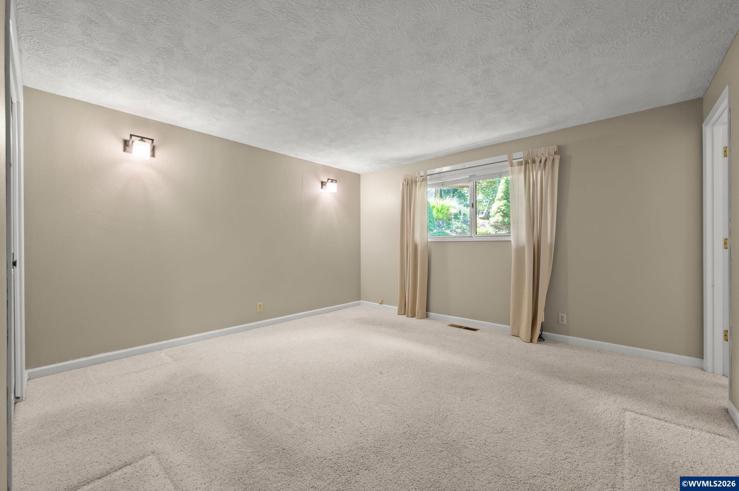41886 Deerhorn Road Springfield, OR 97478 - Photo 27 of 49
