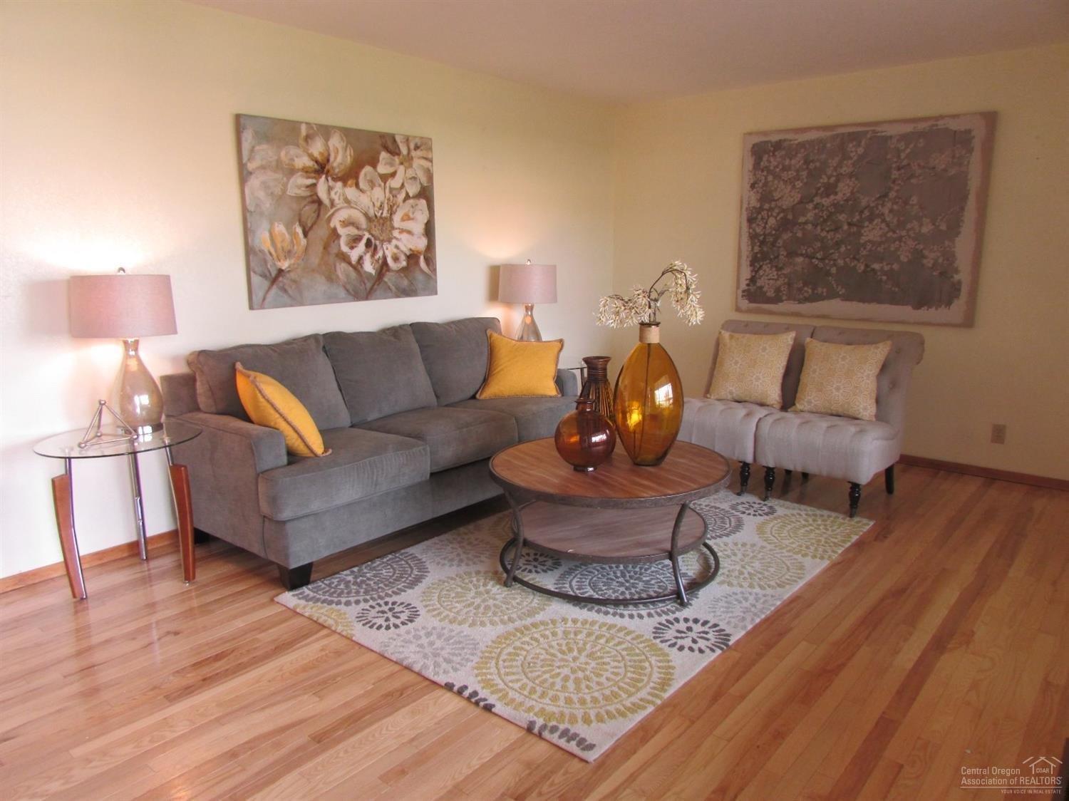 20835 Rorick Drive Bend, OR 97701 - Photo 13 of 25 All downstairs has the hardwood floors w