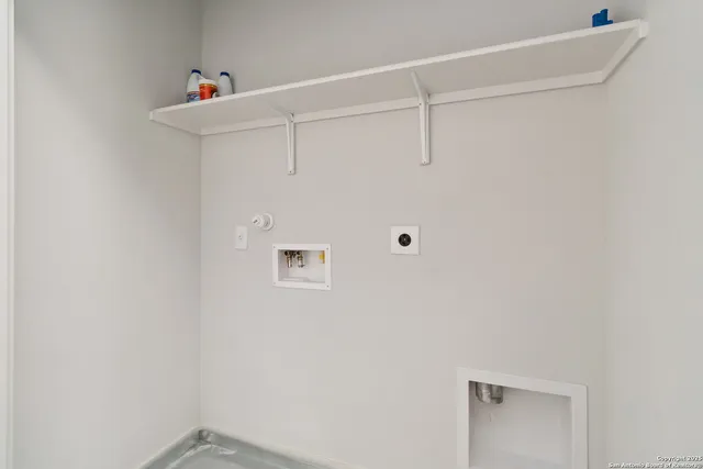 $3,500 | 2104 North St Mary's Street, San Antonio, TX 78212