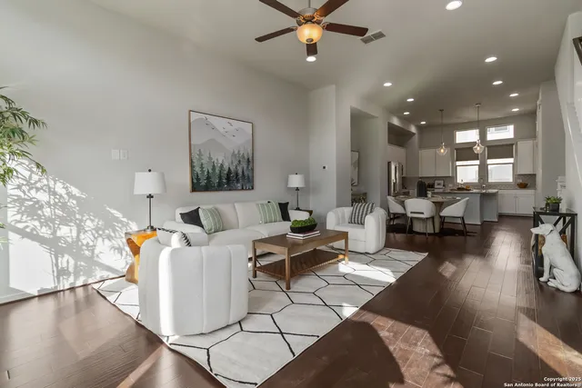 $3,500 | 2104 North St Mary's Street, San Antonio, TX 78212